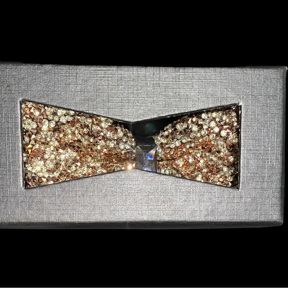 Silicon jeweled bow tie - Picture 2 of 3